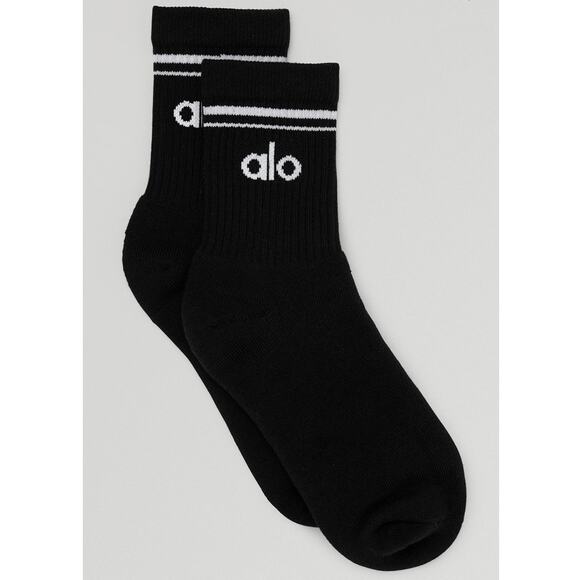 Alo Unisex Black and White Unisex Half Crew Throwback Socks - Picture 1 of 5